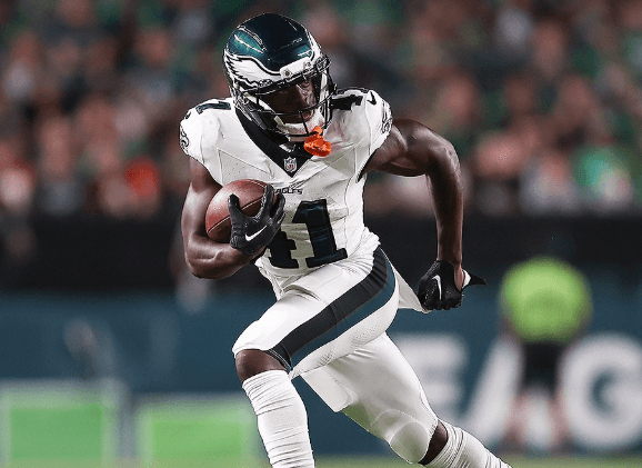 WR Shines in Training Camp but Walks Out of Practice Before Week 3 Game, Revealing the Reason Behind