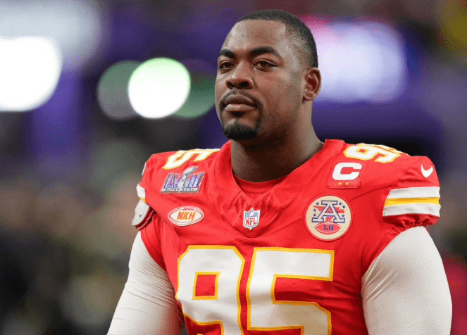 BREAKING NEWS: Chris Jones just surprised the Chiefs Kingdom and the entire NFL with a shocking statement – “Football should not be associated with politics, stop mentioning Charlie Kirk”