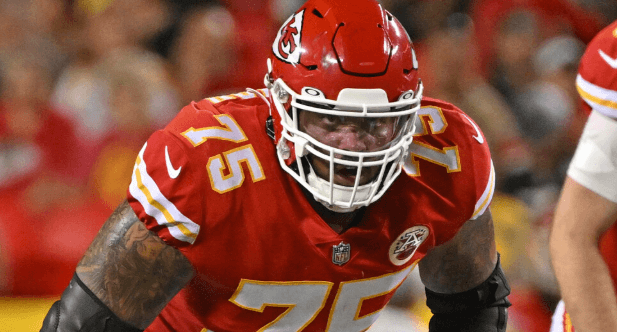 Underrated OT At Chiefs Saves For Years To Buy His Single Mother A Home As A Tribute