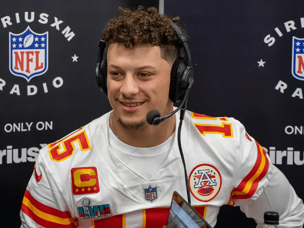 Patrick Mahomes puts trust in first-round rookie to create a highlight moment