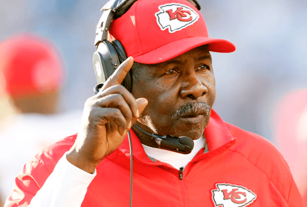 Legendary CB Who Led the Chiefs to the Super Bowl Holds High Expectations for Rookie Who Could Restore Glory
