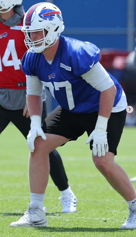 Social Media Outrage as Rookie OT’s Mother Hosts Fan Meeting With Slogan “The Best QB Protector in the NFL Has Just Arrived in Buffalo”