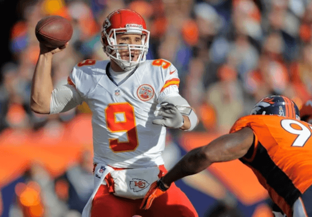 Former Chiefs QB Stabbed and Seriously Injured on His Way to Broadcast NFL Game Between Colts and Raiders