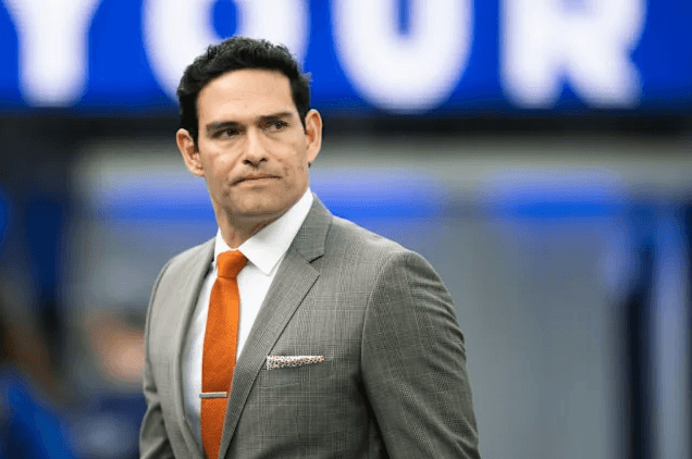 Former Chiefs QB Mark Sanchez Released Early from Hospital and Taken Straight to Police Custody, Faces Charges of Assault and Drunk Driving