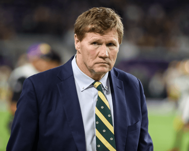 Former CEO of Green Packers Mark Murphy Battles Cancer with Unwavering Spirit 