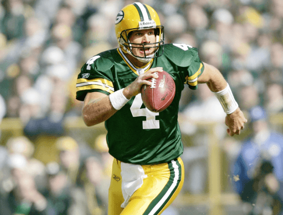 Amid NFL Community's Criticism of Bad Bunny as a Mistake in the Super Bowl — Packers Legend Brett Favre’s Strong Defense Silences the Doubters 💚💛
