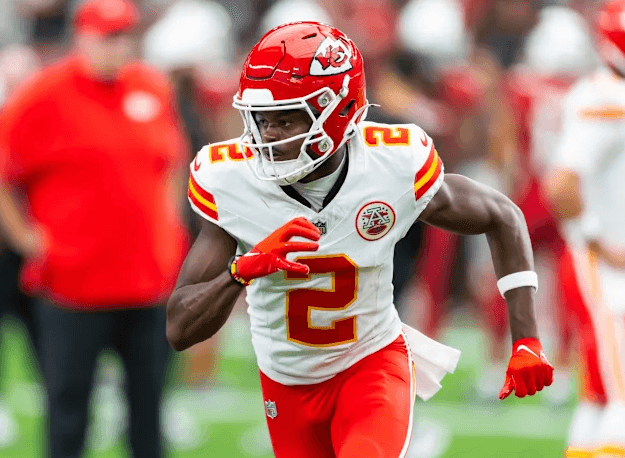 Chiefs Sign Rookie to Starter Squad Just After Patriots Release – After 3 Quiet Seasons, He’s Now a Major Offensive Weapon for Kansas City 🔥🏈