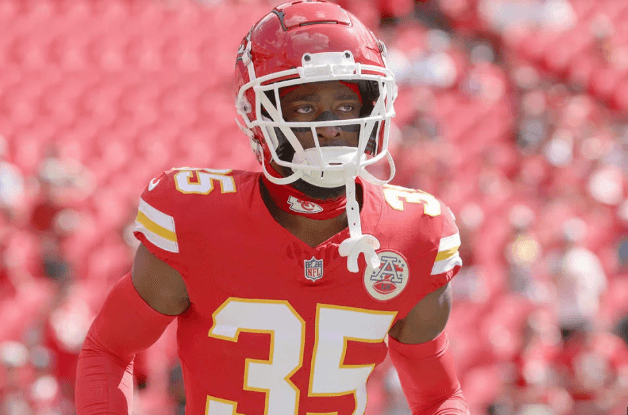 Lions Send Tempting Offer to Chiefs RB Ahead of Showdown — and He Responded Instantly