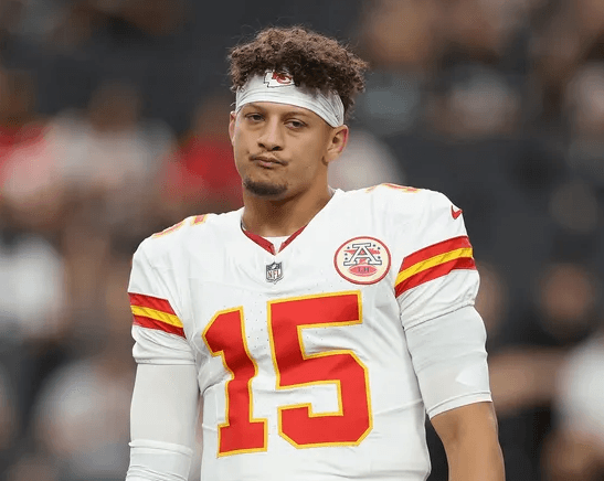 Patrick Mahomes Speaks Out on Postgame Incident Involving Brian Branch and JuJu Smith-Schuster – “He Even Refused to Shake My Hand Before That”