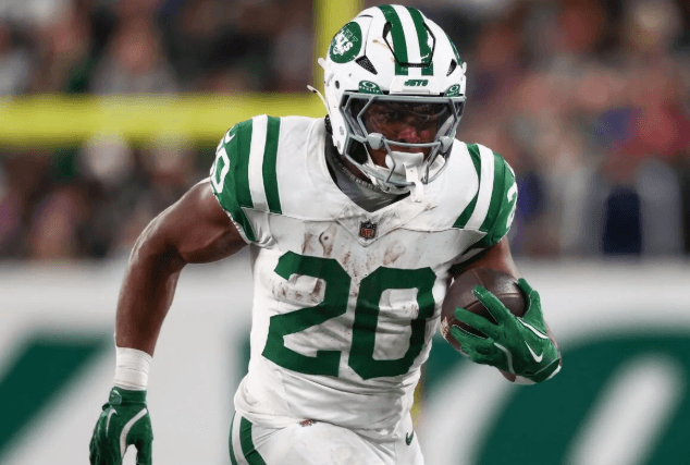 Chiefs Ready to “Rescue” NCAA’s Former Top Running Back from Jets’ 0-6 Hell to Revive Offense and Reignite Playoff Hopes