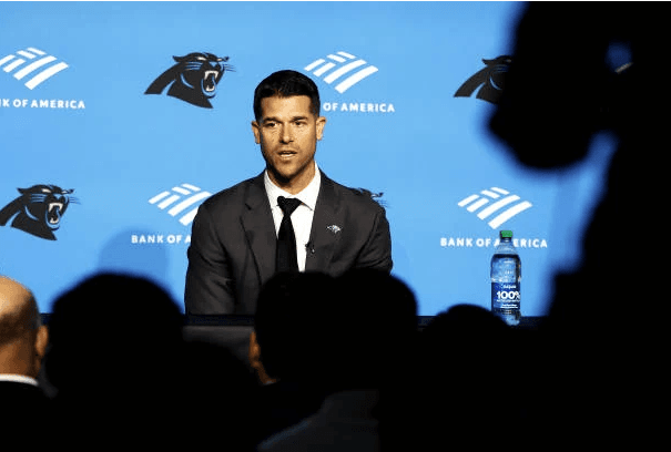 Panthers Head Coach Dave Canales Shocks NFL by Disciplining His Player After Postgame Fight With Dion Dawkins and Taking Responsibility