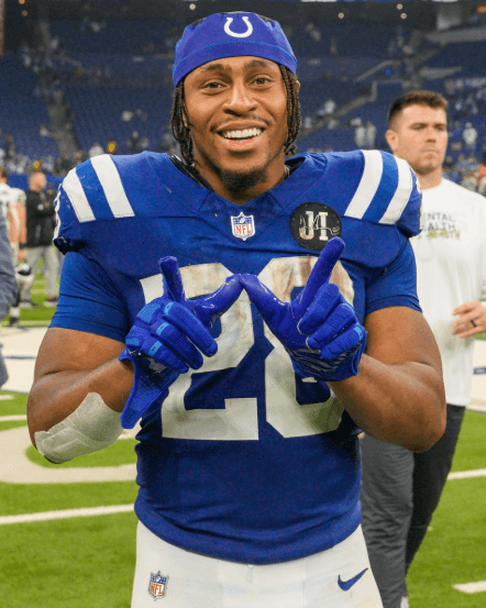 After Jonathan Taylor’s Wild Performance, He Fully Deserved the MVP – But Behind It Was an Even Stronger Display of Grit and Heart