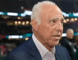 Chairman Jeffrey Lurie Announces Stadium Tour Discount for Thanksgiving Week – Special Support for Children and Expectant Mothers