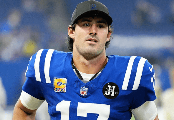 Daniel Jones and Nike Donate 10,000 Winter Jackets to the Homeless in Indianapolis on Thanksgiving – A Gesture That Earned the Respect of the Entire NFL