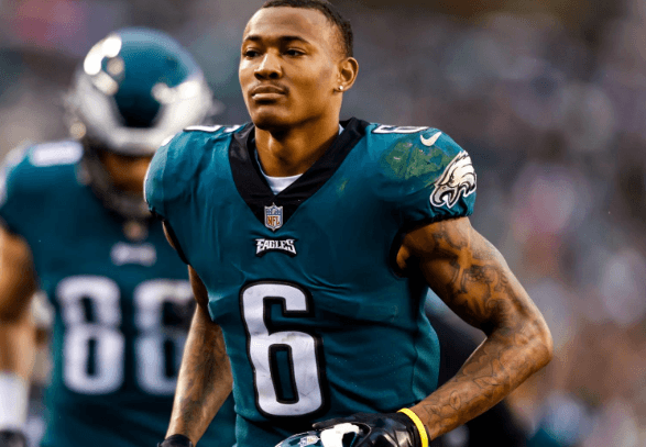 DeVonta Smith Commits $3.6 Million on Thanksgiving to Support Low-Income Families in Philadelphia – And Behind It Is a Childhood Story That Leaves Eagles Nation Silent