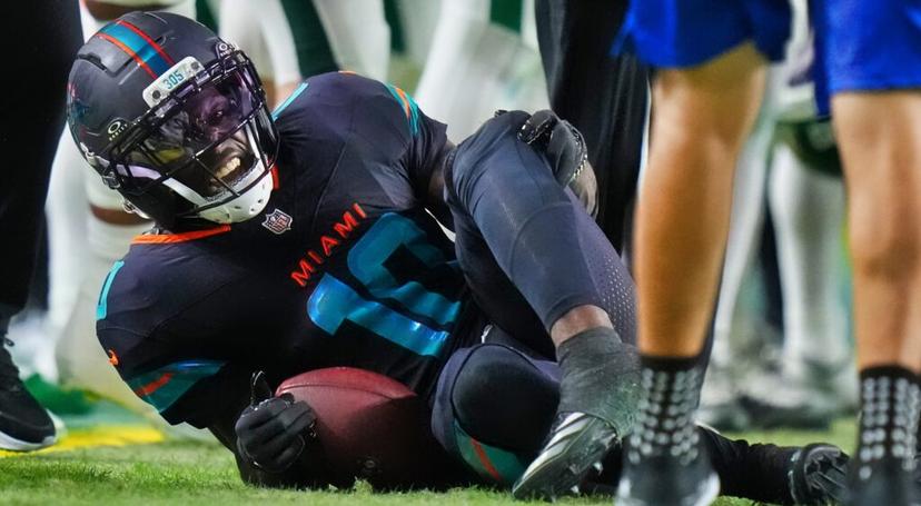 Former Chiefs Star Suffers Gruesome Leg Injury with Bone Protruding After Severe Hit