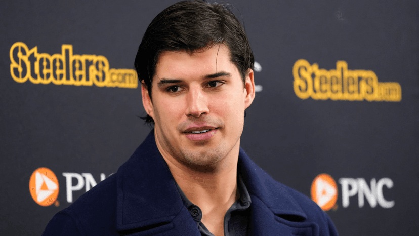 Mason Rudolph Sparks Outrage After Loss by Heaping Praise on Rookie Ozzy Trapilo — Then Does Something That Left Steelers Fans Fuming