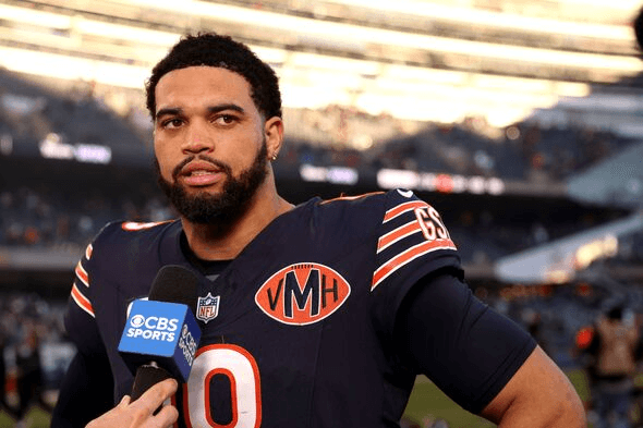 Chicago Bears Rookie QB Caleb Williams Breaks Silence to Defend Mike Ditka Amid Vicious Backlash – ‘He’s the Reason We Wear This Jersey