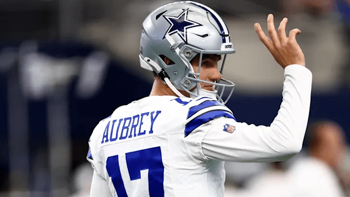 THE TRUTH BEHIND AUBREY'S RECORD STREAK: Rival Teams Covet Him, But "Iron Mike's" Heart Belongs to the Cowboys?