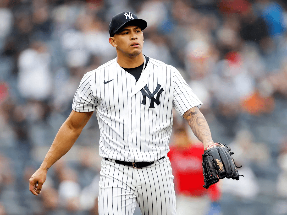 Yankees Icon Signs One-Day Contract With New York to Retire After Devastating Late-Season Injury Setback