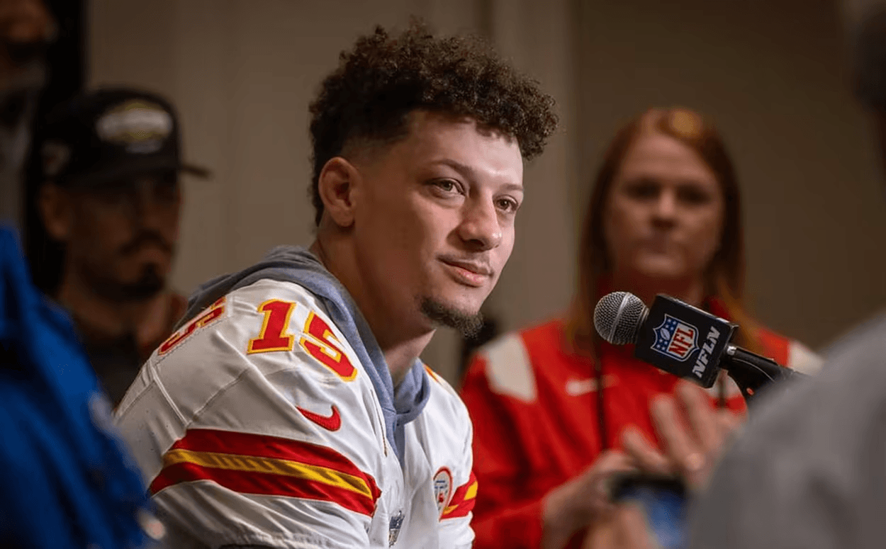 Patrick Mahomes Delivers Powerful Response During Live Broadcast, Silencing Critics
