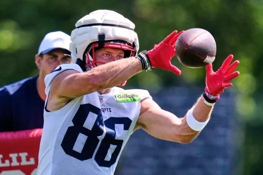 After Loss to Steelers, Patriots Rookie Sends Message to Coach Vrabel: “Give Me a Chance, I’ll Fight for Every Yard”