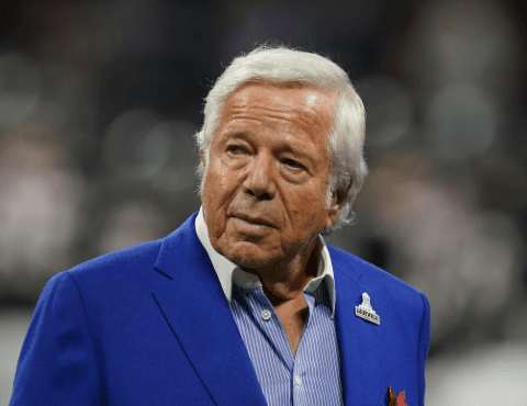 Patriots Owner Robert Kraft Confirms Punishment After Viral Fan’s Bold Custom Jersey Sparks Chaos at Superdome