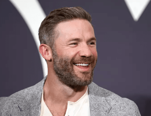 After Achieving a 91.3% Pass Completion Rate in Patriots' Dominant Win Over Titans, Drake Maye Receives Message from Legendary Julian Edelman