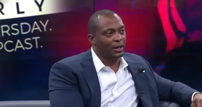 Titans Legend Admits the Truth: "Without the Refs, Patriots Would Have Beaten Us Even Worse" — Points Out How the Referees Tried to Tilt the Game Against New England