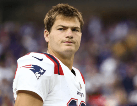 After an MVP-Caliber Performance Against Titans, Drake Maye Hailed by Experts as the Next Tom Brady, but His Response Silences All: "It’s All Meaningless..."