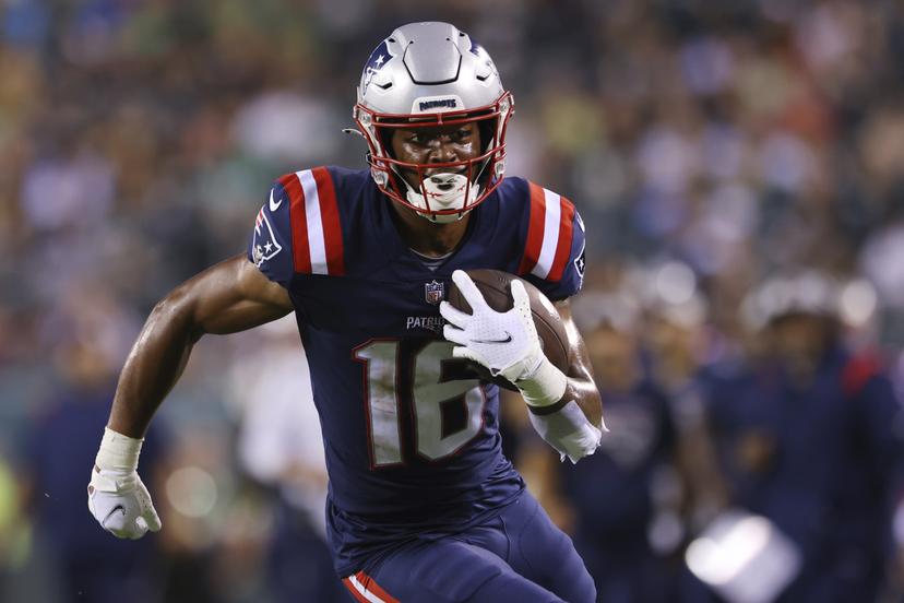 After Raiders' Dismal 2-5 Record, Former Patriots Star WR with Over 5,000 Career Receiving Yards Expresses Readiness to Play Depth WR to Return to Gillette