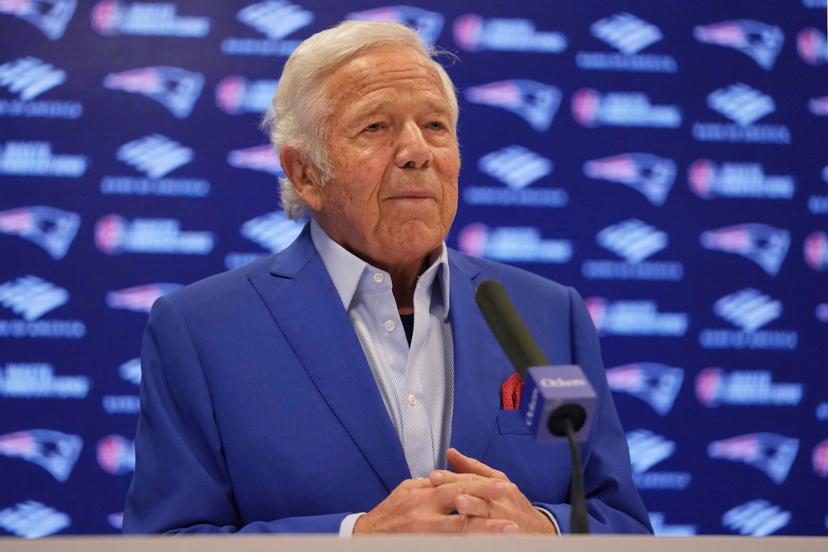 An AFC Giant Offers “Insane” Price with Three First-Round Picks for Drake Maye – Robert Kraft Decides in Under 5 Minutes