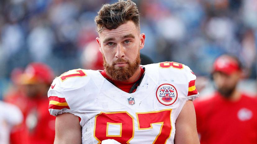 NFL Legend Tony Gonzalez Speaks Out Defending Travis Kelce After Jahdae Barron's Taunt – And Kelce's Classy Response Makes Broncos Stars “Blush” In Front Of The Entire NFL