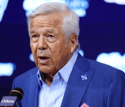 Patriots Create Historic Contract: Robert Kraft Personally Signs with Justine Lindsay After Panthers Controversy – Powerful Message About Respecting Humanity