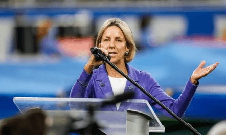 Detroit Lions Make Historic Signing: Owner Sheila Ford Hamp Personally Signs Justine Lindsay After Panthers Controversy – Powerful Message About Human Respect