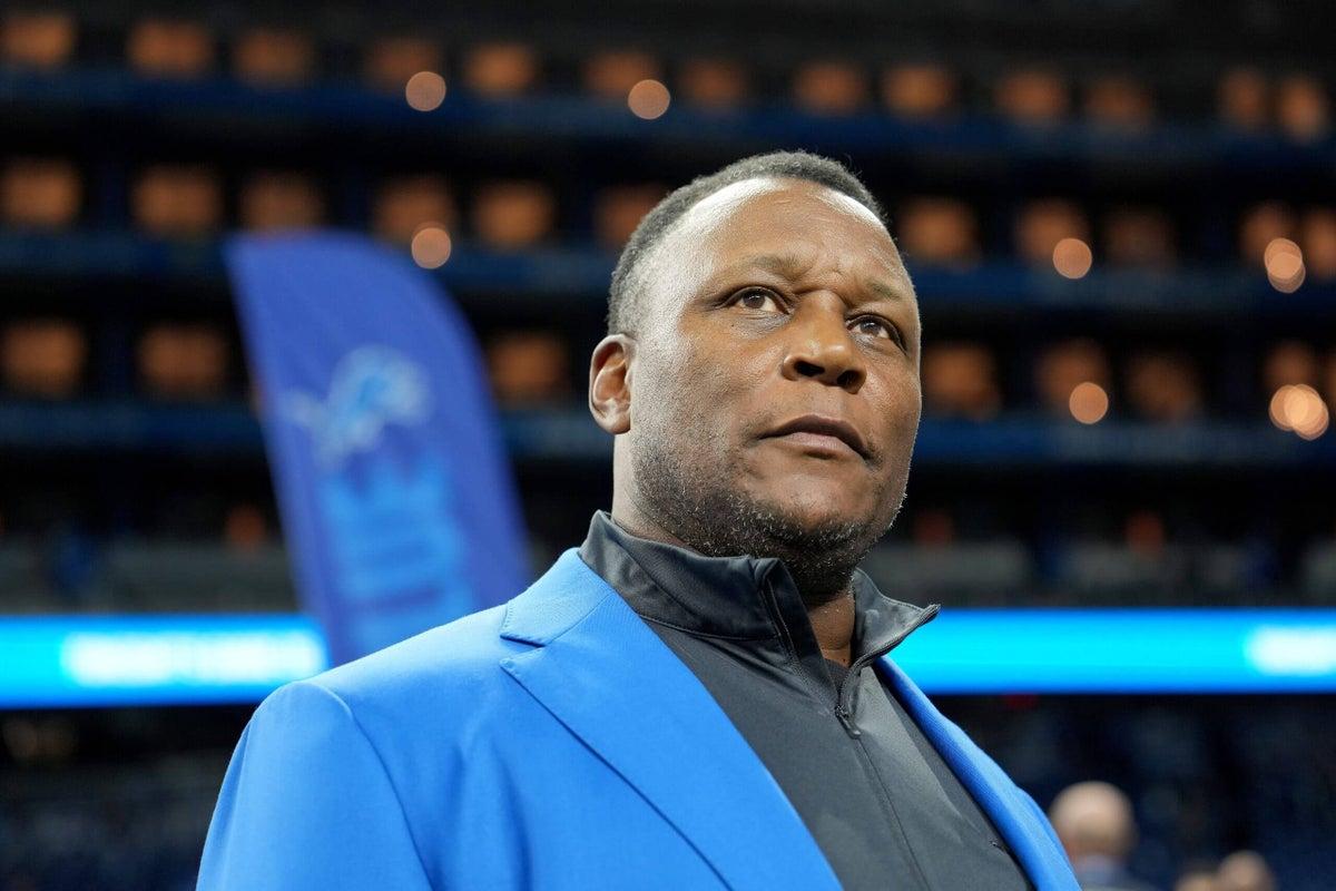 Legend Barry Sanders Breaks Silence, Exposes “Highly Suspicious Call” That Gifted Packers Game-Winning TD – Lions Nation Erupts as Detroit Loses on a Shocking Decision