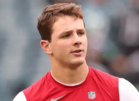 Breaking News: 49ers Icon Brock Purdy Breaks Silence, Defends Legend Joe Montana Amid NFL’s Fierce Backlash Wave