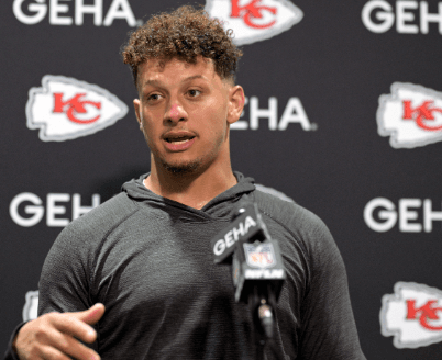 Patrick Mahomes Stuns NFL by Admitting He Let Family & Friends Spend Over $300,000 a Month – Tearful Confession About Realizing He Was Being Taken Advantage Of