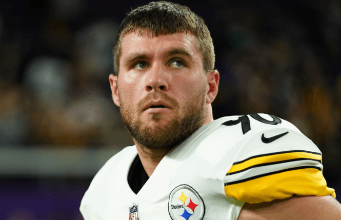 The “hug that speaks a thousand words” moment full of emotion between T.J. Watt and legend Dick LeBeau – along with the story behind it that leaves fans choking back tears.