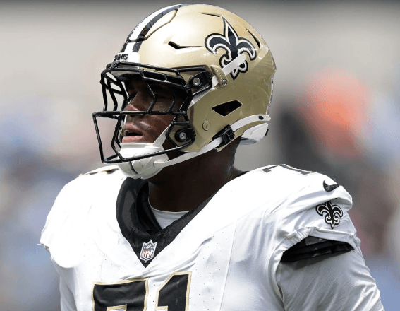 Saints Rookie OT Kelvin Banks Jr. Requests to Sit Out the Rest of the Season – And the Reason Behind It Has the Entire Saints Community Bowing in Respect