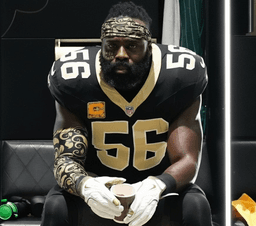 Demario Davis Shocks NFL by Publicly Blasting Head Coach Kellen Moore Over “Sudden Tactical Change” – Viral Video of Davis Breaking Down in Locker Room After 5-Minute Heated Argument Leaves Saints Nation Stunned