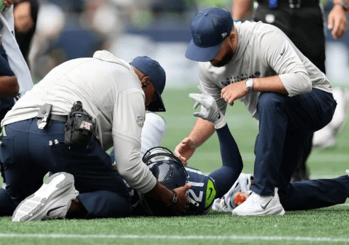 After Learning He's No Longer in the Team's Plans, Star Safety with Over 450 Career Tackles Is Willing to Accept a Practice-Squad Role – Just for One More Chance to Contribute to the Seahawks