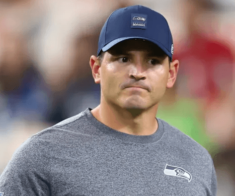 Seahawks Shockingly Waive D’Anthony Bell After Inappropriate Remarks Toward Legend Steve Largent – Mike Macdonald Sends Strong Message: “Legacy Is Not Something to Question”