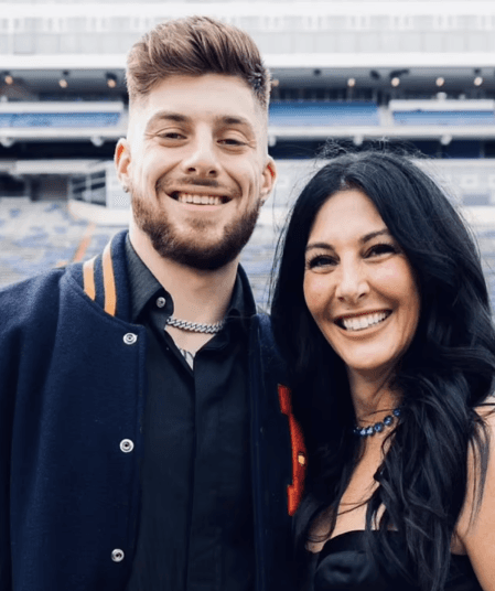 49ers Rookie Spends His Entire First $700K NFL Check to Pay Back Mom: A Story That Silenced the League