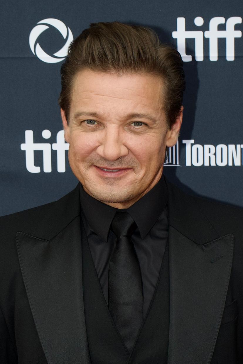 BREAKING: Jeremy Renner Hints at a Mysterious, “Unforgettable Surprise” He’ll Reveal if the 49ers Win the Super Bowl