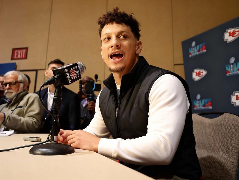 Patrick Mahomes has caused a stir when he asked the NFL to immediately conduct a doping test on Brock Purdy of 49ers, on the grounds that this player is too strong, more like a machine than a normal human being