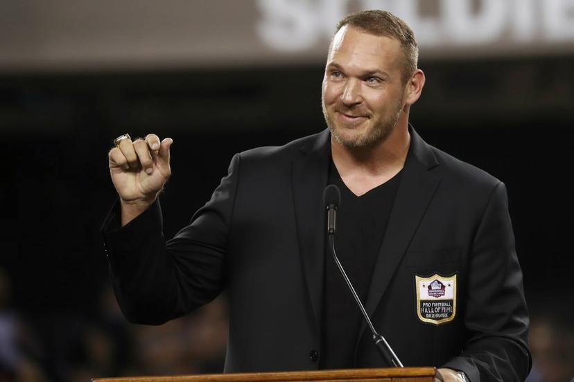 Hall of Fame Bears Legend Submits Dozens-Page Report and Evidence Stored on Personal USB, Accusing Officials of Favoring 49ers in Controversial 42–38 Loss