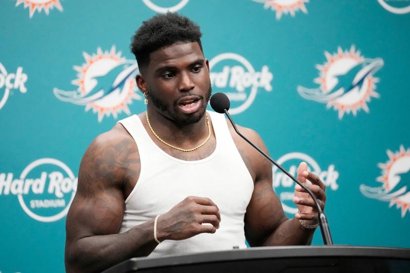 BREAKING: Adam Schefter Confirms Super Bowl LIV Champion and 8-Time Pro Bowl Wide Receiver Joining Dallas Cowboys, Igniting the Offense for America’s Team