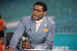 Cowboys Legend Michael Irvin Expresses Frustration as Team Still Has Not Finalized George Pickens Extension – Declares He Will Directly Influence Dallas Cowboys’ Draft Strategy Toward Miami Hurricanes Prospects