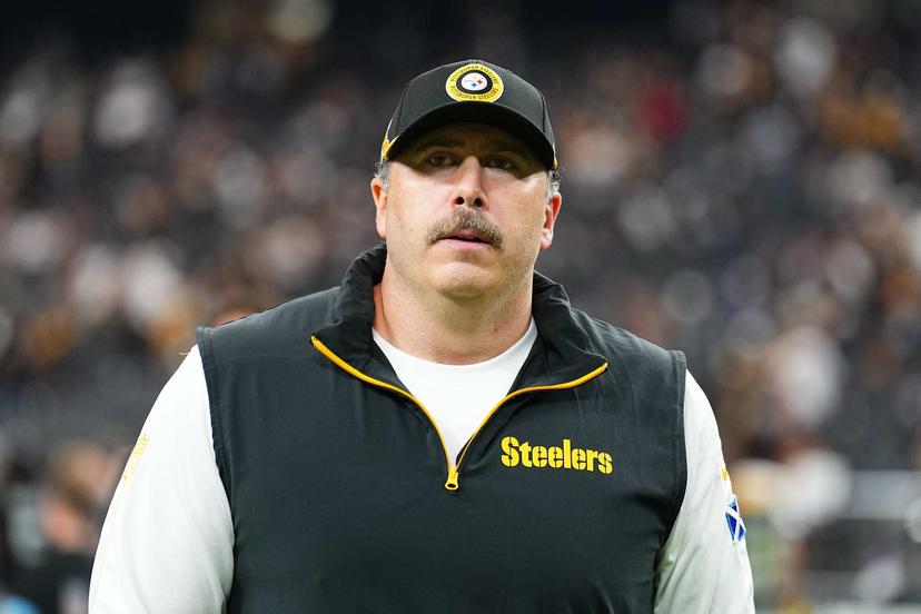 Report: Offensive Coordinator Arthur Smith announces his departure from the Steelers shortly after news of the Titans firing Callahan.